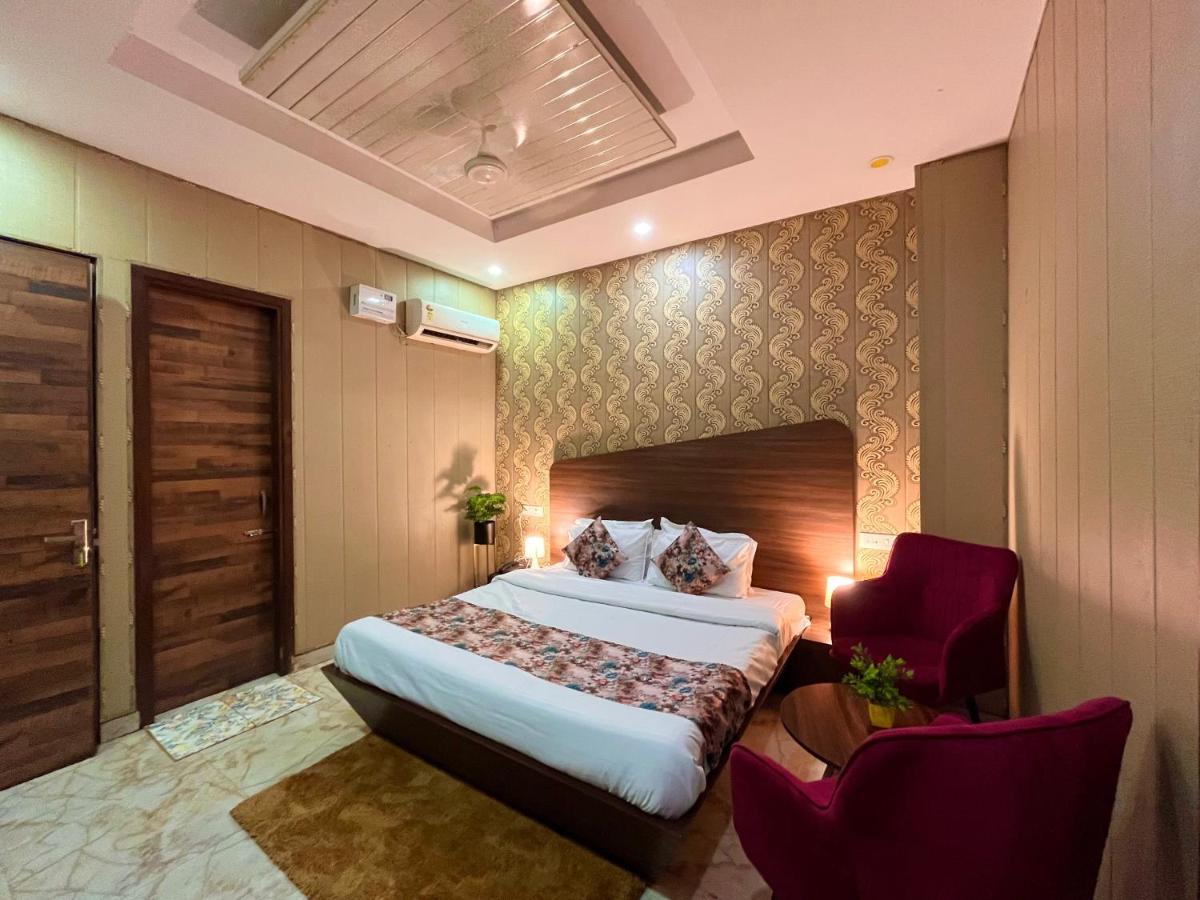 Hotel Pearl Grand, Zirakpur - Top Rated & Most Awarded Property In Tricity Chandīgarh Εξωτερικό φωτογραφία